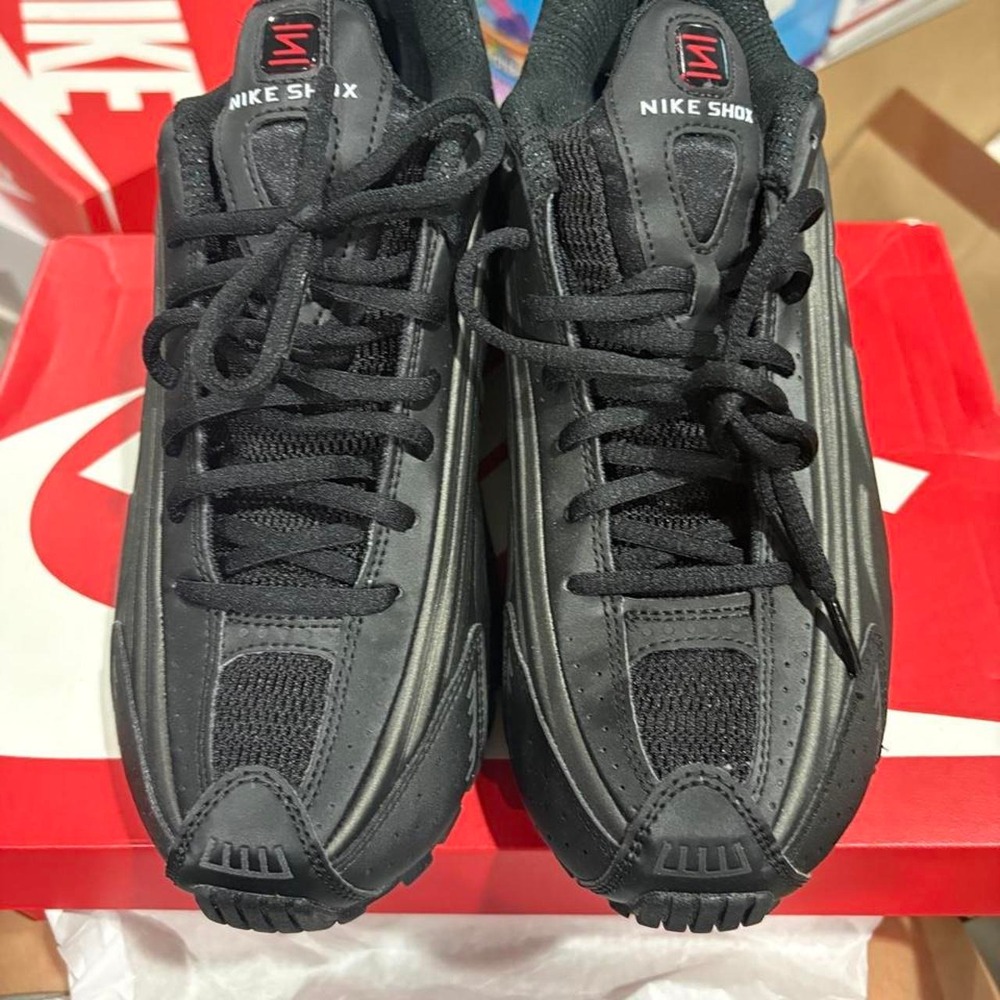 Nike Air Jordan 1 Low GS in black & gray